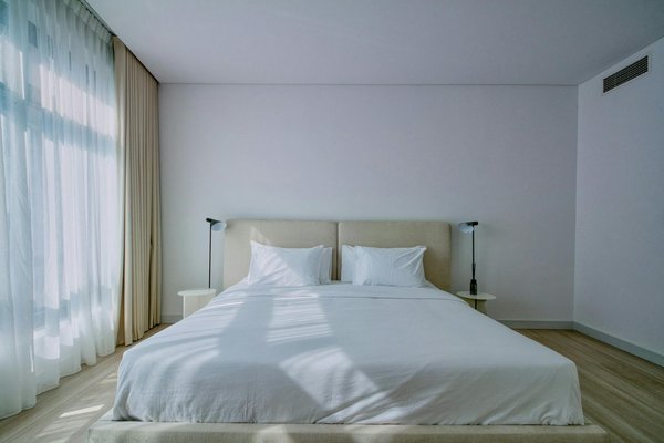 Comment planifier une excursion pour observer les oiseaux migrateurs dans le delta du Danube, Roumanie?